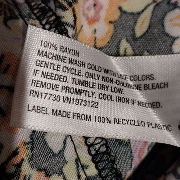 NWT  Wild Fable Women's Spaghetti Straps Fit & Flare  Floral Dress XL - Picture 12 of 15